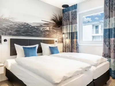 Schlafzimmer mit Boxspringbett