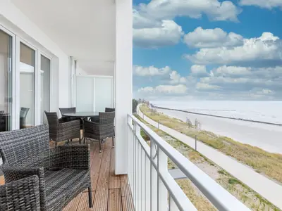 Balkon mit Zugang zum Wohn-/Essbereich
