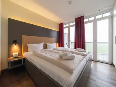 Schlafzimmer mit Doppelbett
