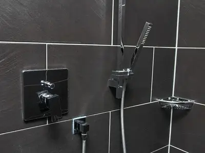 Badezimmer mit Dusche