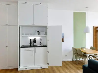 Wohn/ Essbereich mit Küchenzeile