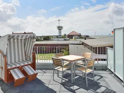Balkon mit Strandkorb
