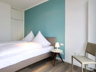 Schlafzimmer mit Doppelbett
