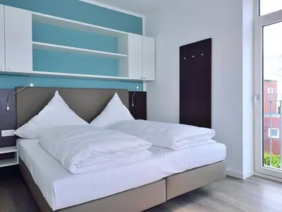 Schlafzimmer mit Doppelbett