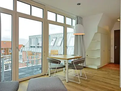 Wohn/ Essbereich mit Esstisch