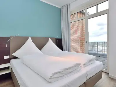 Schlafzimmer mit Doppelbett
