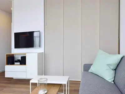 Wohn/ Essbereich mit Fernseher