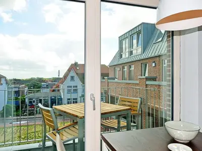 Balkon mit Sitzmöbel