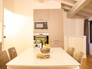 23883754-Ferienwohnung-7--300x225-3