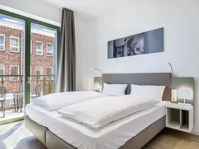 Schlafzimmer mit Doppelbett