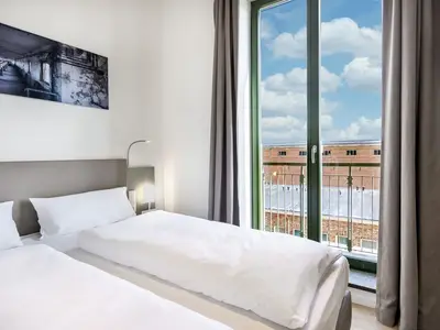 Schlafzimmer mit Doppelbett