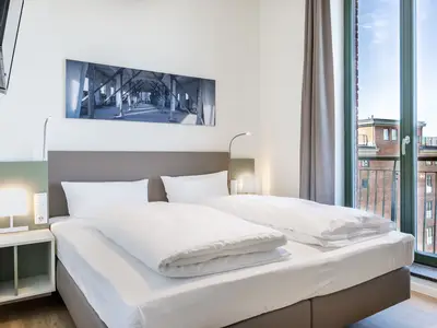 Schlafzimmer mit Doppelbett