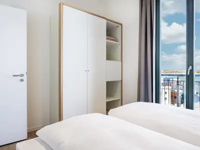 Schlafzimmer mit Doppelbett