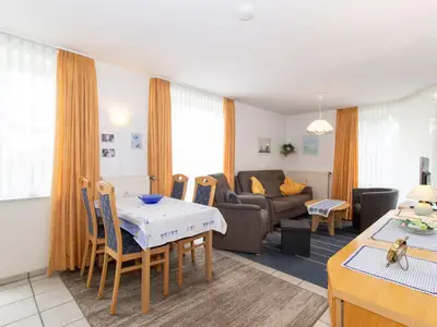 Ferienwohnung für 4 Personen (46 m²) in Cuxhaven 1/10