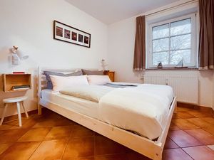 23885298-Ferienwohnung-4--300x225-2