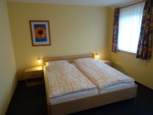 23685974-Ferienwohnung-6--300x225-5