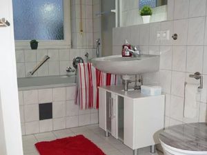 23993541-Ferienwohnung-2--300x225-4