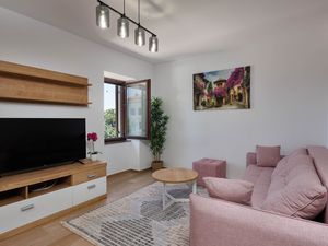 23708740-Ferienwohnung-6--300x225-4