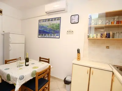 Ferienwohnung für 4 Personen in Veli Iž 8/10