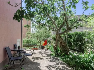 Ferienwohnung für 5 Personen in Kaštel Novi 2/10