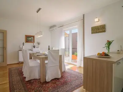 Ferienwohnung für 5 Personen in Kaštel Novi 6/10