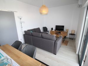 22349227-Ferienwohnung-4--300x225-2