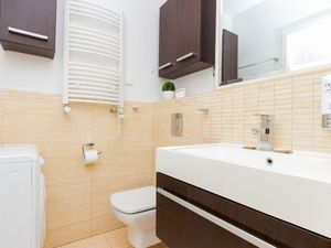 22881349-Ferienwohnung-6--300x225-0