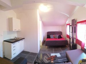 23136365-Ferienwohnung-2--300x225-3