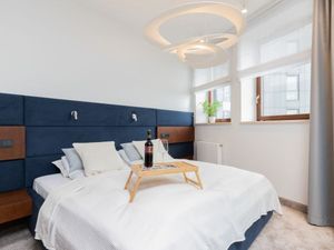 23426611-Ferienwohnung-6--300x225-1