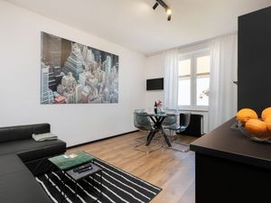 23439216-Ferienwohnung-4--300x225-3