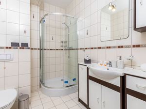 23447923-Ferienwohnung-2--300x225-5