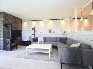 23462793-Ferienwohnung-6--300x225-5