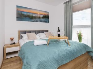 23512231-Ferienwohnung-6--300x225-3