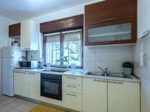 23553183-Ferienwohnung-8--300x225-5