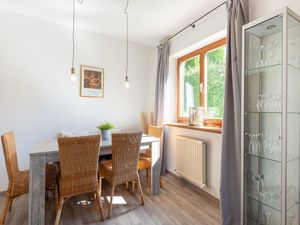 23869856-Ferienwohnung-6--300x225-2