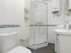 23691737-Ferienwohnung-4--300x225-3