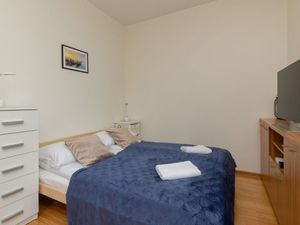 23691735-Ferienwohnung-4--300x225-1