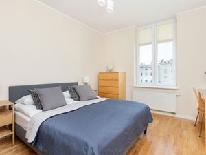 23827530-Ferienwohnung-4--300x225-1