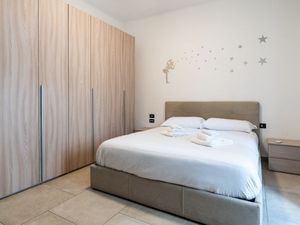 23966437-Ferienwohnung-4--300x225-1