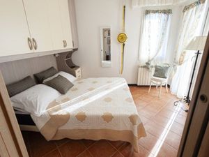 23966454-Ferienwohnung-4--300x225-4