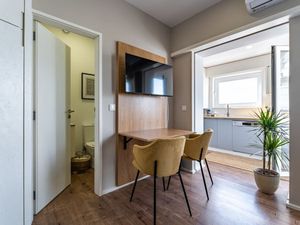 23969431-Ferienwohnung-2--300x225-5