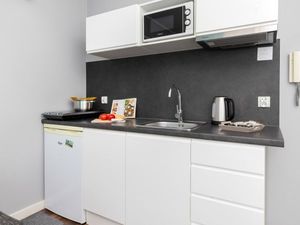 23997367-Ferienwohnung-4--300x225-4