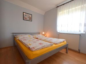 19275544-Ferienwohnung-3--300x225-3