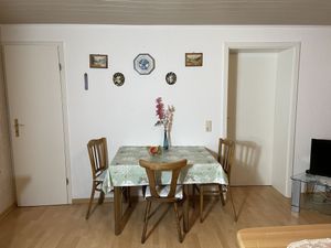 23847187-Ferienwohnung-2--300x225-5