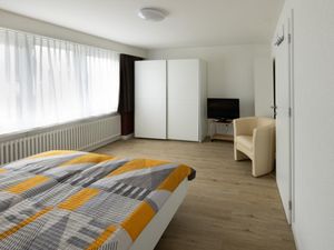 23393646-Ferienwohnung-3--300x225-2