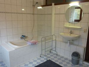 19338916-Ferienwohnung-4--300x225-5