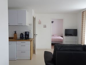 23428132-Ferienwohnung-4--300x225-3