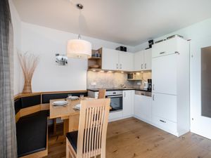 23895052-Ferienwohnung-5--300x225-2