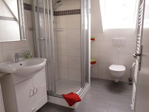 23969849-Ferienwohnung-3--300x225-5