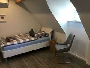 23974777-Ferienwohnung-8--300x225-3